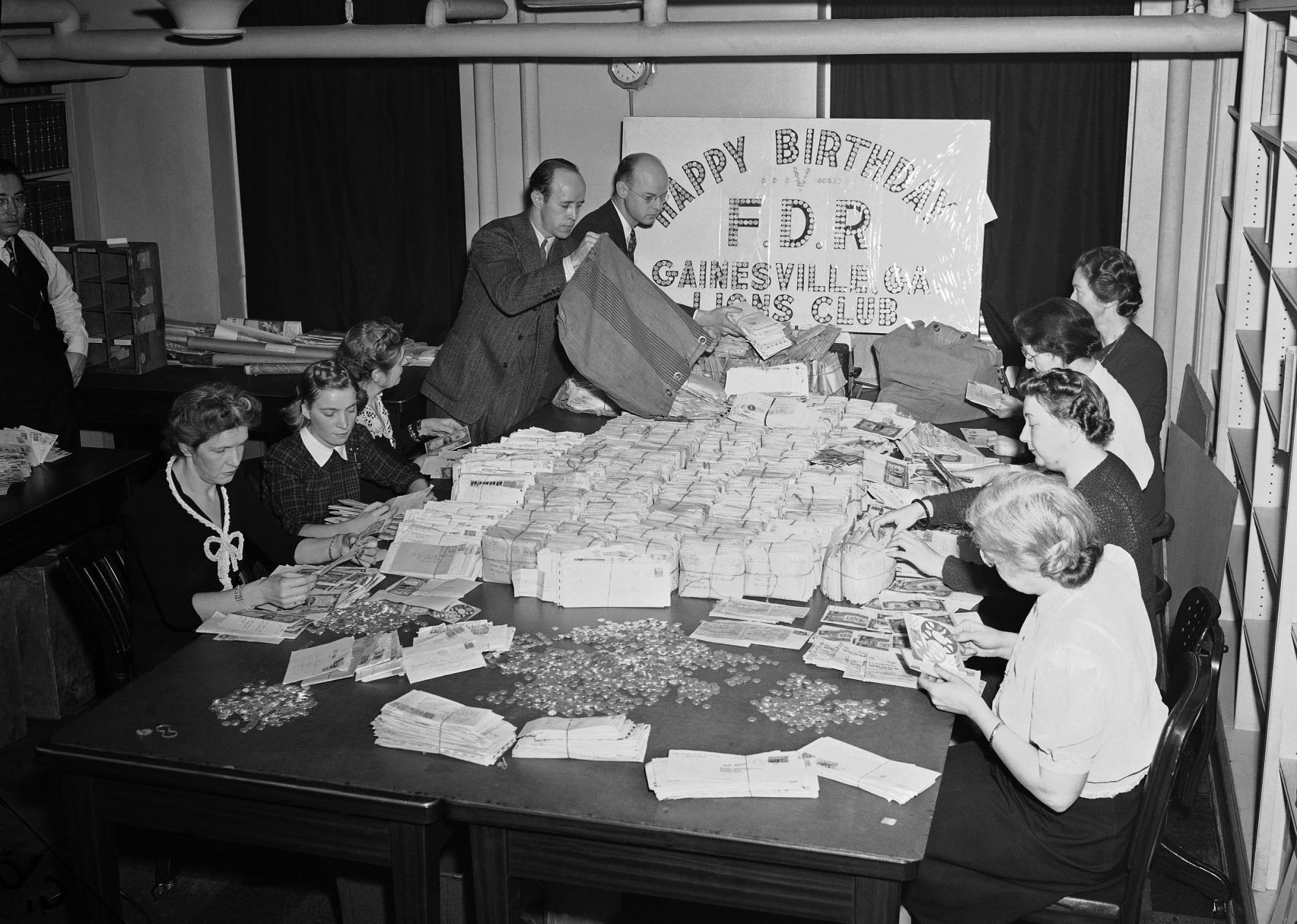 1942: March Of Dimes Mail